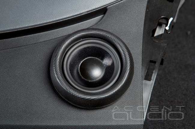 Дешево, эффективно и эффектно – настоящий автозвук для Smart Fortwo