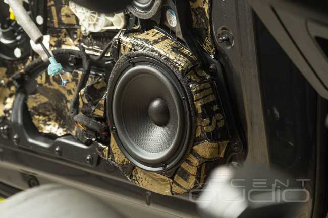 Серьезные сложности и их красивые решения: великолепный звук в Audi A7