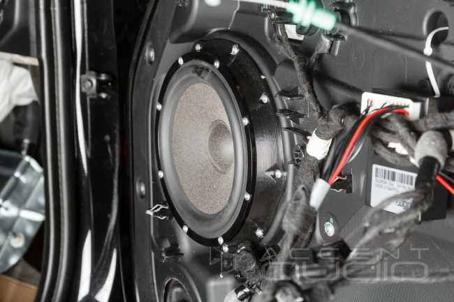 Лучшая аудиосистема Audiotec-Fischer для LandRover Defender 2022