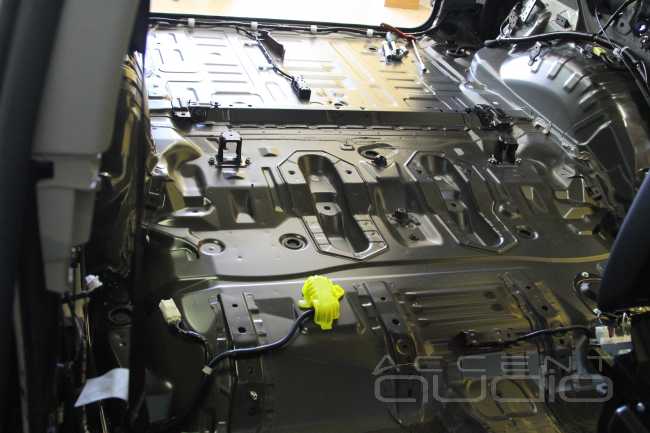Замена магнитолы в Toyota Land Cruiser Prado 150