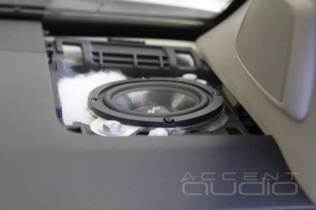 В Toyota Prado не только сабвуфер надо: новый уровень звука и новый уровень комфорта