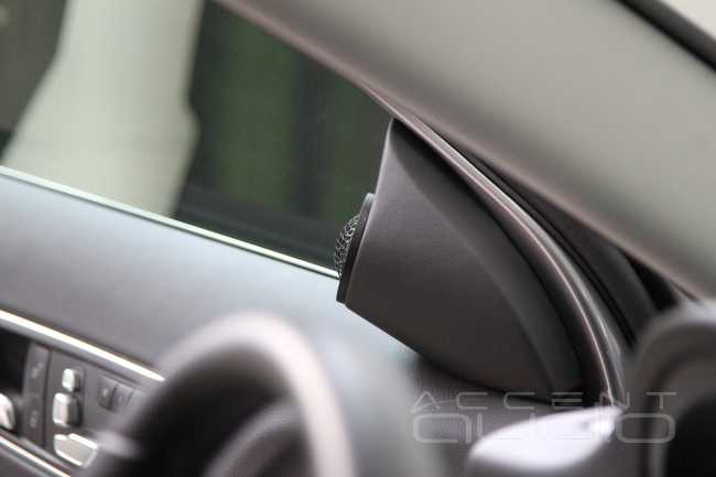 Mercedes-Benz GLA новый звук в правильном кузове и slim версии компонентов