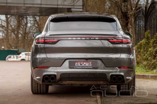 Бюджетная модернизация аудиосистемы в Porsche Cayenne Coupe 2022