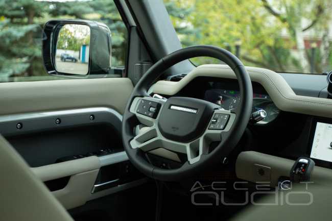 Новый Land Rover Defender: удаляем дичь от Meridian и устанавливаем ЗВУК