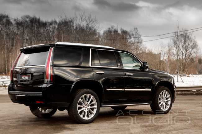 Немецкий звук в американской машине: модернизация аудиосистемы Cadillac Escalade