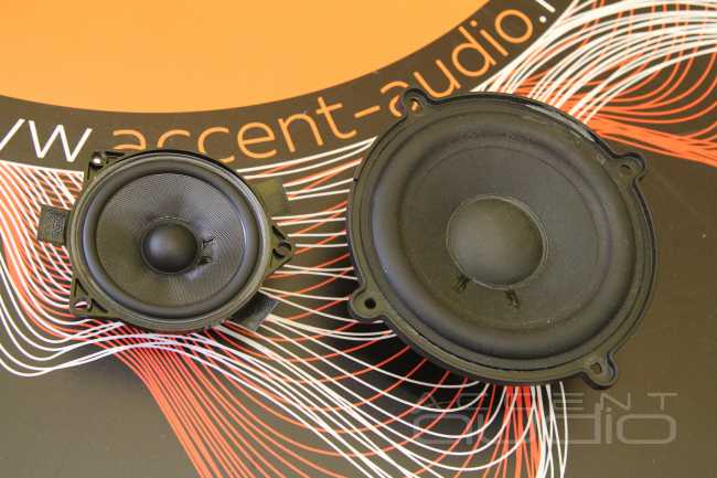 Burmester отправляем на полку – устанавливаем настоящую аудиосистему в спортивный Mercedes-Benz GT