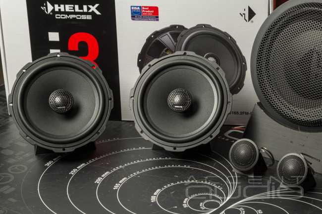 Бешеная табуретка со звуком: чёткий кач в новом Mercedes A 45