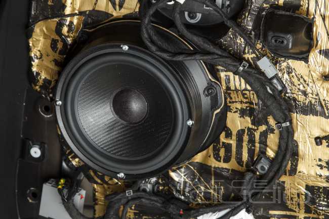 Продуманное решение: классный звук в Range Rover 2021 !