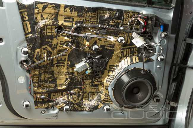 Натуральность и точность звучания Porsche Macan на AB классе