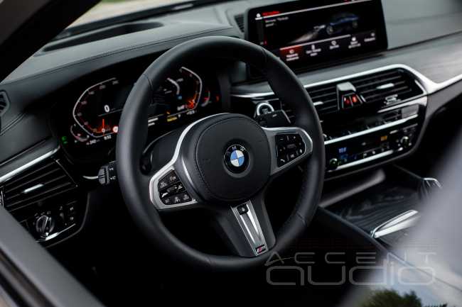 Мне все самое лучшее: правильный звук на немецких компонентах для BMW 540i