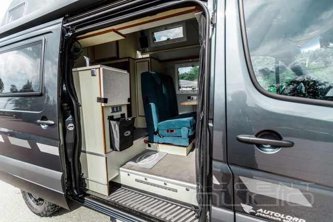 Звук для Mercedes-Benz Sprinter CS-Reisemobile