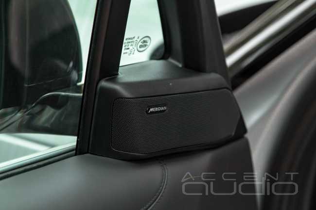 Не бюджетное решение: замена Meridian на аудиосистему в новом Range Rover