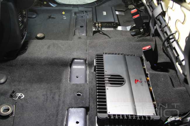 Модернизация аудиосистемы Jeep Grand Cherokee 2014