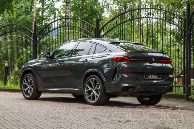 Великолепный BMW X6 III (G06) и его новая аудиосистема