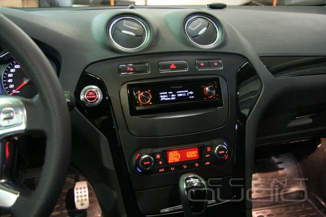 Новый Ford Mondeo для новой аудиосистемы...