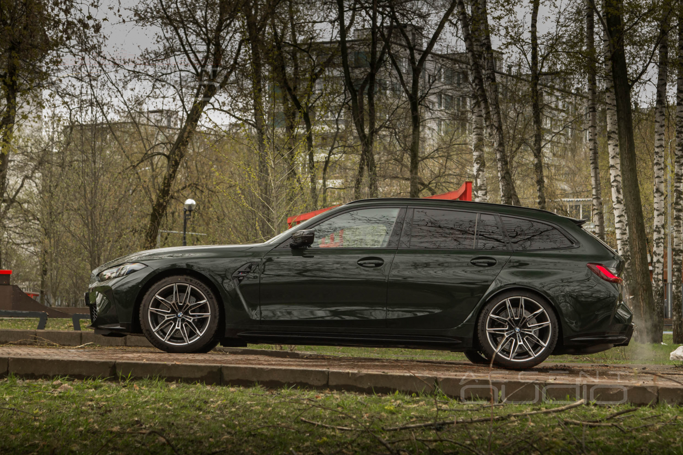 Правильно заряженный M3: крутой звук и новый вид салона для BMW M3 Competition