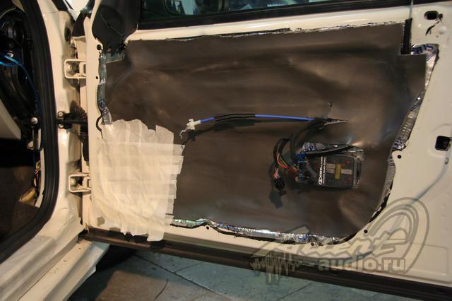 Saab 9.3: Проверяйте наличие музыки не отходя от кассы