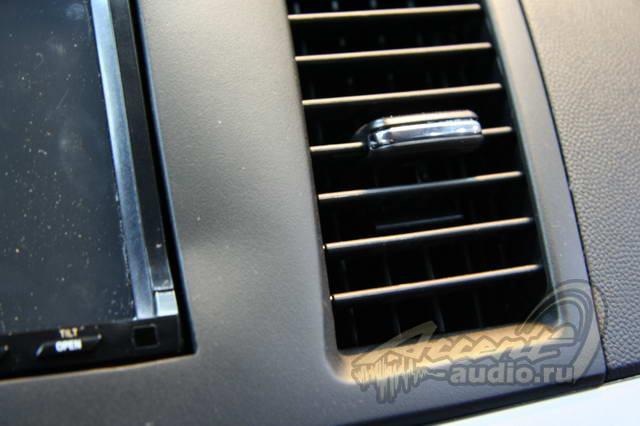 Установка AV центра в Mitsubishi Lancer X