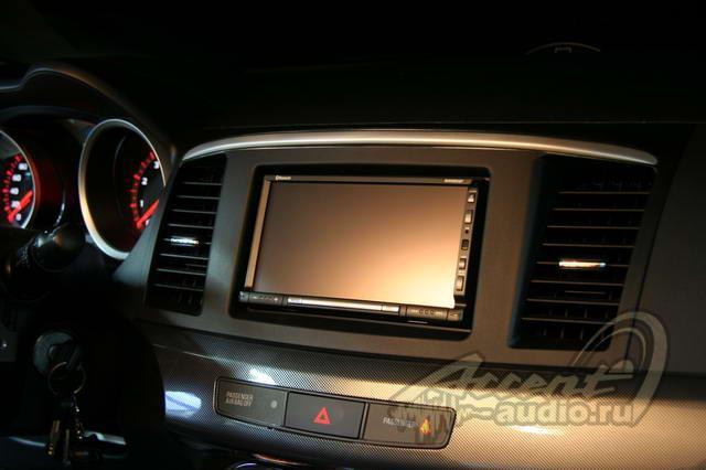 Новая рамка 2-DIN для Lancer X