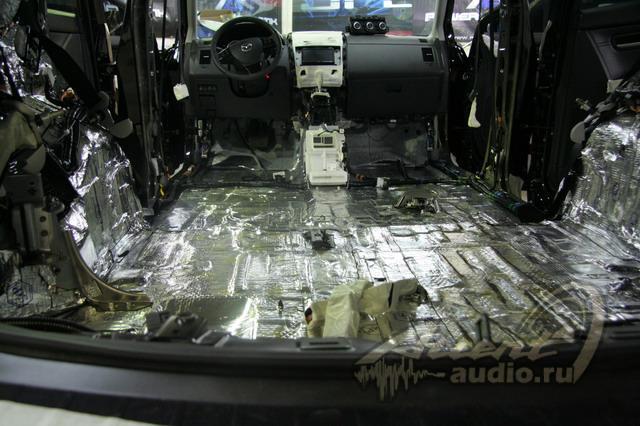 Mazda CX9: бескомпромиссные решения 2010 года.