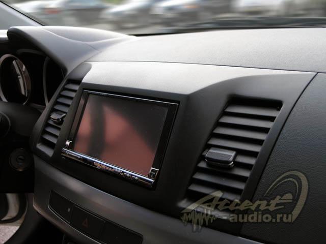Установка AV центра в Mitsubishi Lancer X