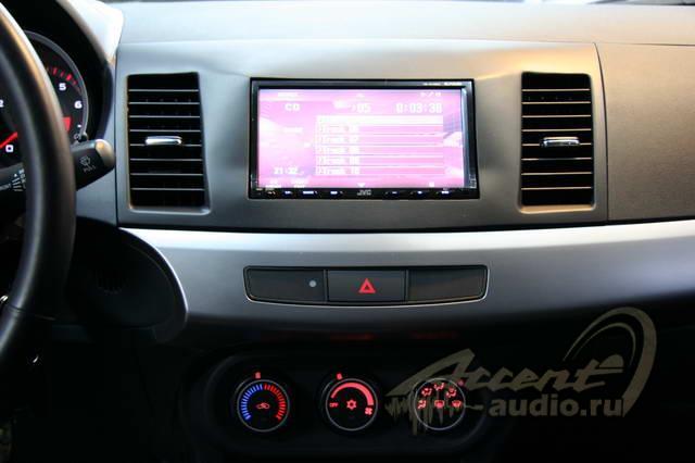 Установка AV центра в Mitsubishi Lancer X