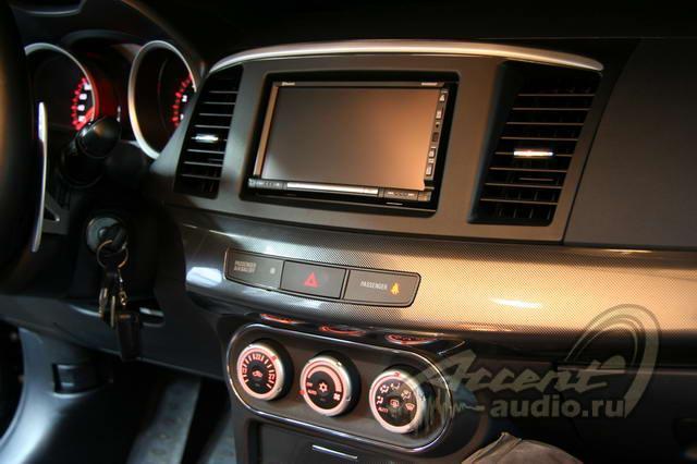 Новая рамка 2-DIN для Lancer X