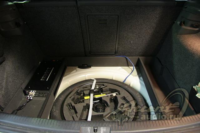 Установка 3-х компонентной акустики ETON в Volkswagen Golf V